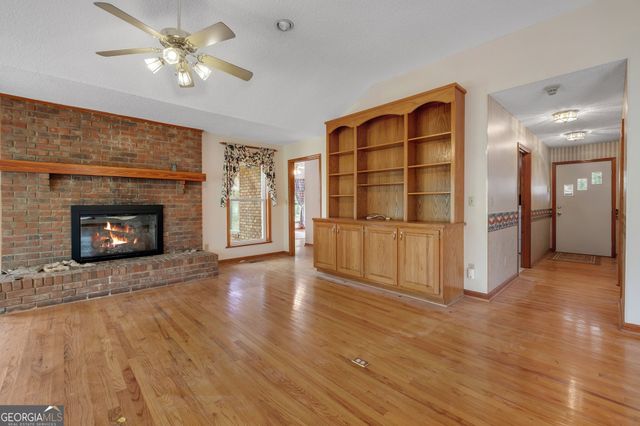 4103 Hadley Ferry Road, Cairo, GA 39828