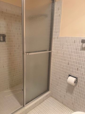 2381 Sunset Avenue 117, Lake Worth Beach, FL 33461