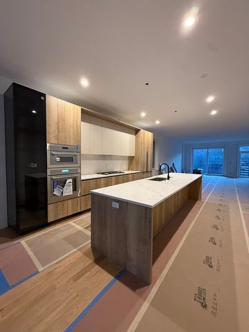 2651 W Augusta Boulevard 1, Chicago, IL 60622