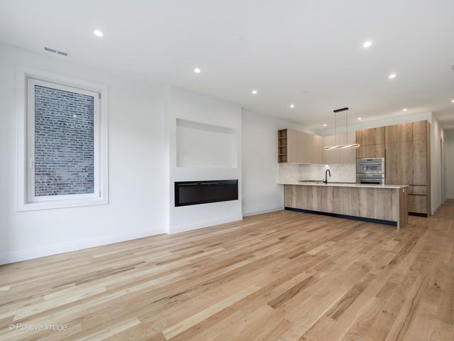 2651 W Augusta Boulevard 1, Chicago, IL 60622