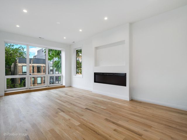 2651 W Augusta Boulevard 1, Chicago, IL 60622