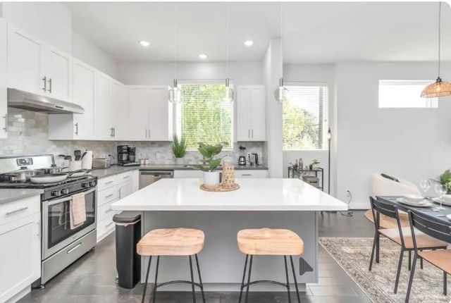 2817 Palm Street, Houston, TX 77004