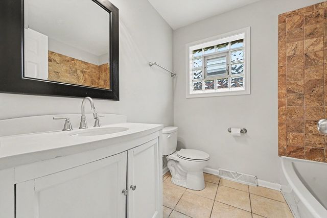 445 Luella Avenue, Calumet City, IL 60409