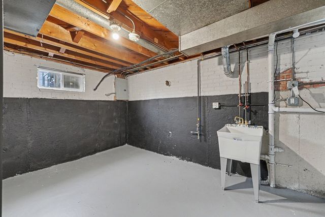 445 Luella Avenue, Calumet City, IL 60409