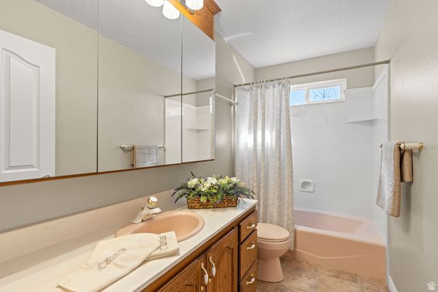 482 N QUAIL RIDGE DR, Washington, UT 84780