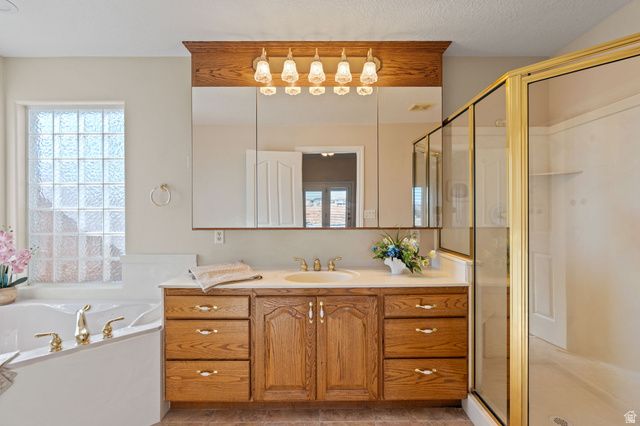 482 N QUAIL RIDGE DR, Washington, UT 84780