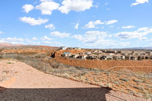 482 N QUAIL RIDGE DR, Washington, UT 84780