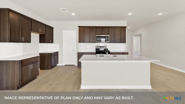 193 ZANE SADDLE Road, Lockhart, TX 78644