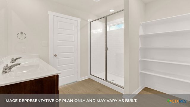 193 ZANE SADDLE Road, Lockhart, TX 78644