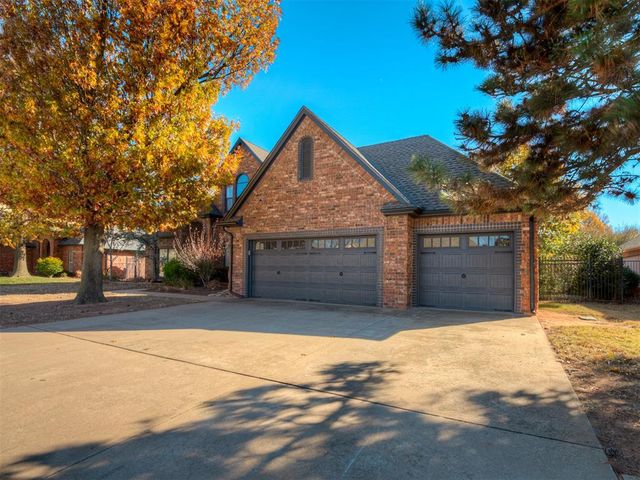 10040 Millspaugh Way, Yukon, OK 73099