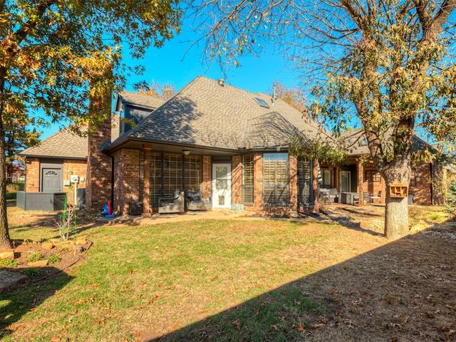 10040 Millspaugh Way, Yukon, OK 73099