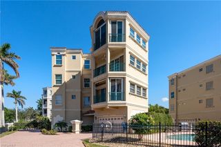11160 Harbour Yacht CT # B, Fort Myers, FL 33908