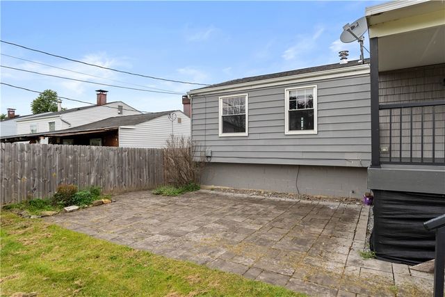 47 West Toulon Drive, Cheektowaga, NY 14227