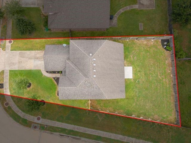 9919 Shimmering Lakes Drive, Rosharon, TX 77583