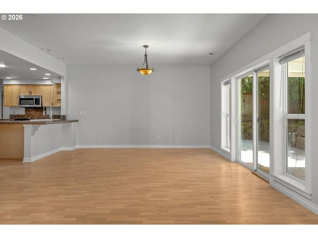 6720 LARSON Ave, West Linn, OR 97068