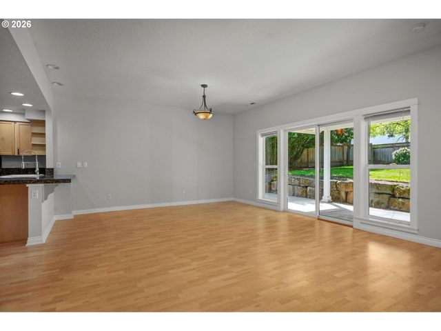 6720 LARSON Ave, West Linn, OR 97068