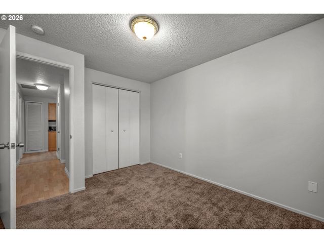 6720 LARSON Ave, West Linn, OR 97068