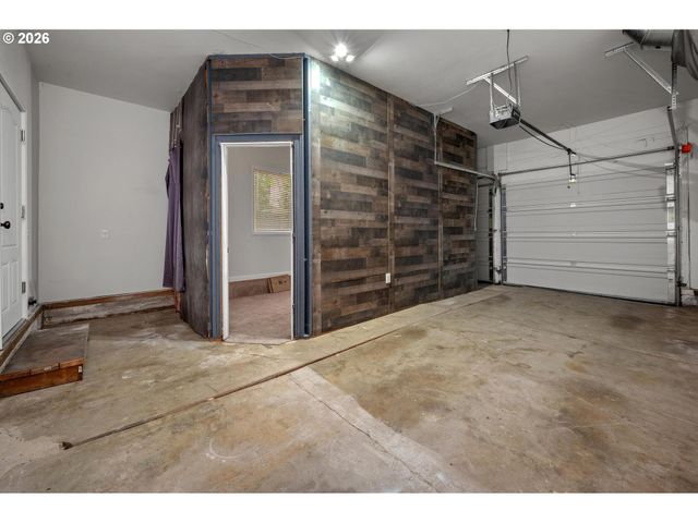 6720 LARSON Ave, West Linn, OR 97068