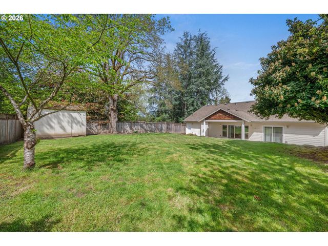 6720 LARSON Ave, West Linn, OR 97068