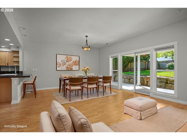 6720 LARSON Ave, West Linn, OR 97068