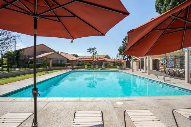 10525 Royal Oak, Stanton, CA 90680
