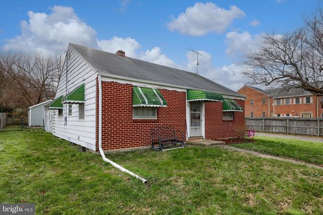 202 ELIZABETH DR, Lancaster, PA 17601