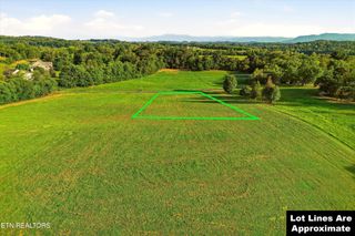 5 McCleary Bend Rd, Sevierville, TN 37876