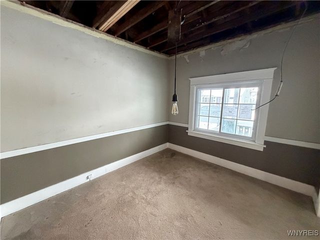 30 Enola Avenue, Tonawanda, NY 14217