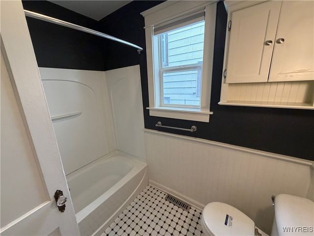 30 Enola Avenue, Tonawanda, NY 14217