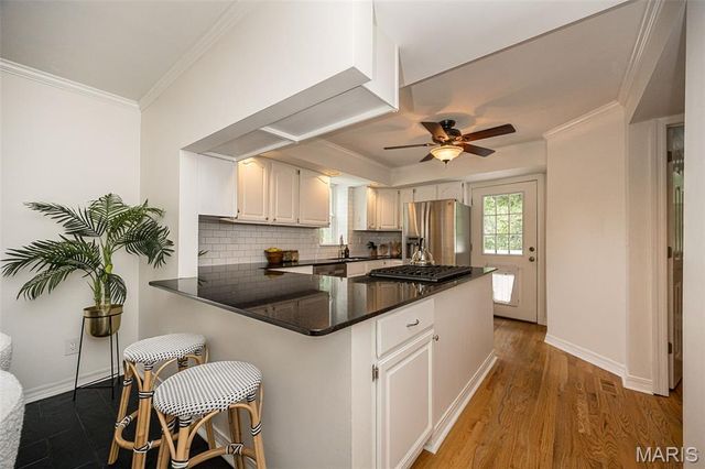 984 N Woodlawn Avenue, Kirkwood, MO 63122