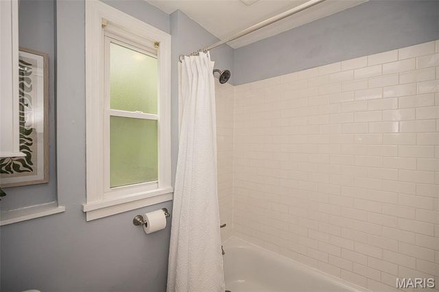 984 N Woodlawn Avenue, Kirkwood, MO 63122