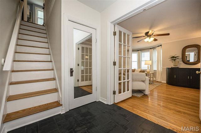 984 N Woodlawn Avenue, Kirkwood, MO 63122