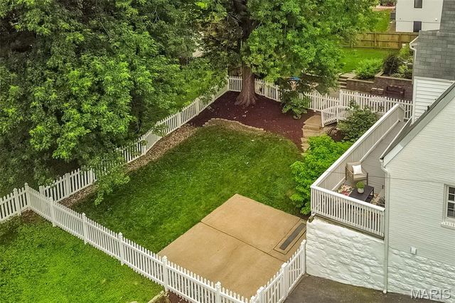 984 N Woodlawn Avenue, Kirkwood, MO 63122