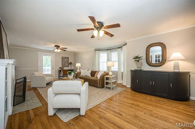 984 N Woodlawn Avenue, Kirkwood, MO 63122
