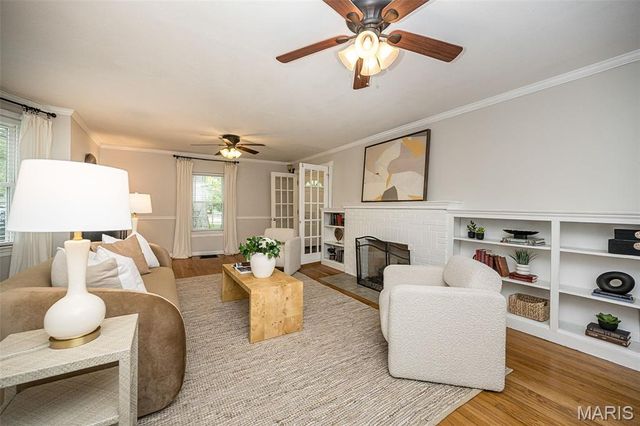 984 N Woodlawn Avenue, Kirkwood, MO 63122