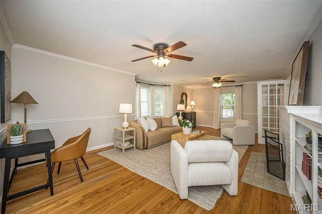 984 N Woodlawn Avenue, Kirkwood, MO 63122