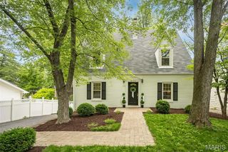 984 N Woodlawn Avenue, Kirkwood, MO 63122