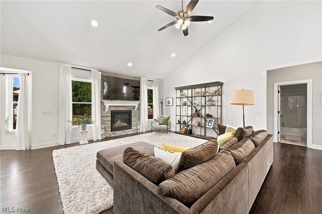 9475 Johnnycake Ridge Road, Mentor, OH 44060