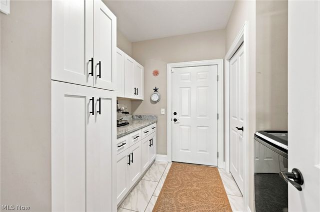 9475 Johnnycake Ridge Road, Mentor, OH 44060