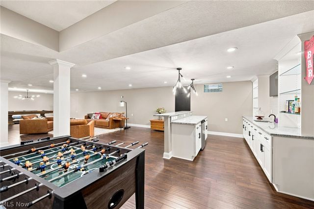 9475 Johnnycake Ridge Road, Mentor, OH 44060