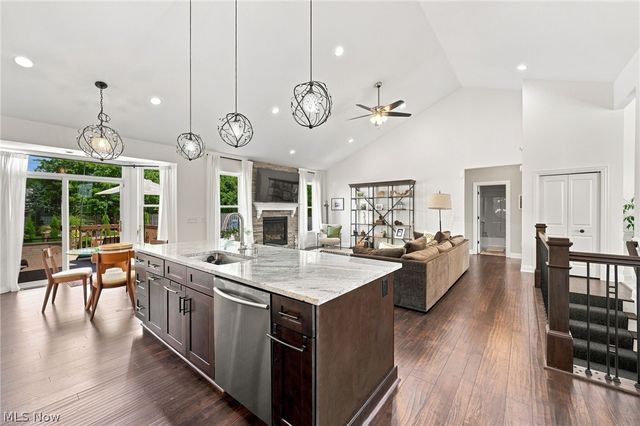 9475 Johnnycake Ridge Road, Mentor, OH 44060