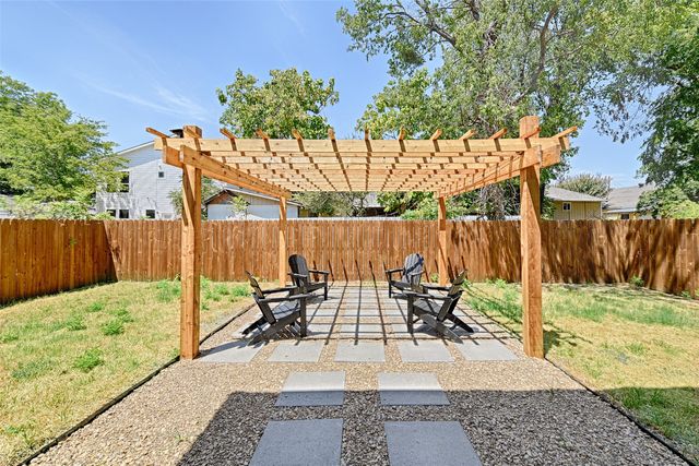 3319 Wake Street, Dallas, TX 75212