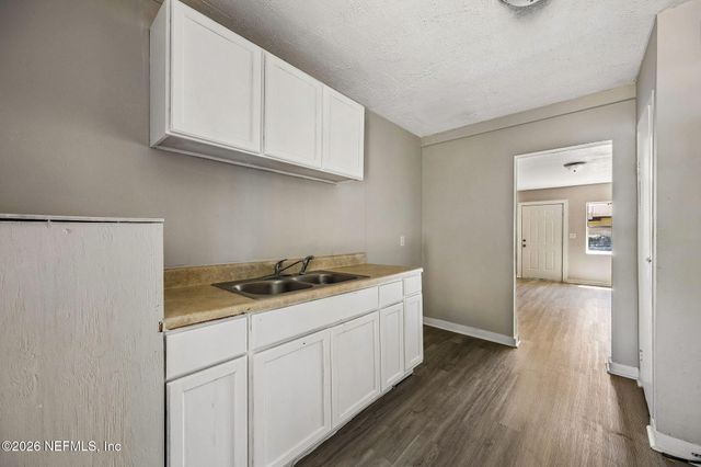 1627 E 9TH Street 1627, Jacksonville, FL 32206