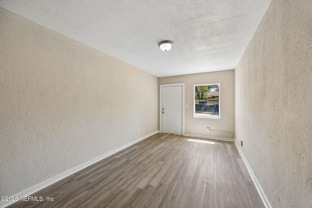 1627 E 9TH Street 1627, Jacksonville, FL 32206
