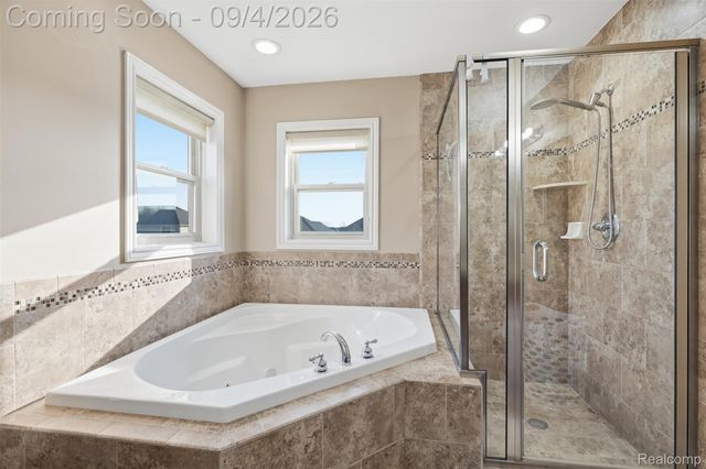 19330 Middle Branch Drive, Macomb Township, MI 48044