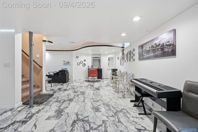 19330 Middle Branch Drive, Macomb Township, MI 48044