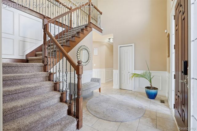 19330 Middle Branch Drive, Macomb Township, MI 48044