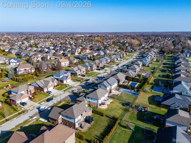 19330 Middle Branch Drive, Macomb Township, MI 48044