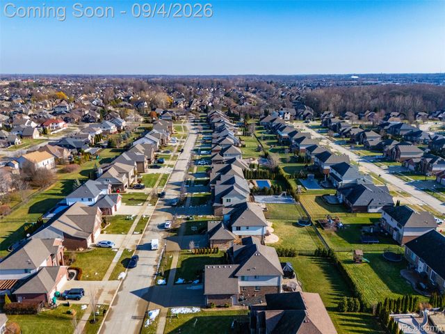 19330 Middle Branch Drive, Macomb Township, MI 48044