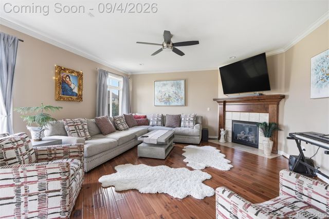 19330 Middle Branch Drive, Macomb Township, MI 48044